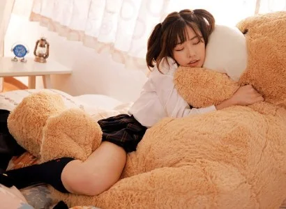 Mưa rào nặng hạt khiến tôi muốn ở lại thêm chút nữa