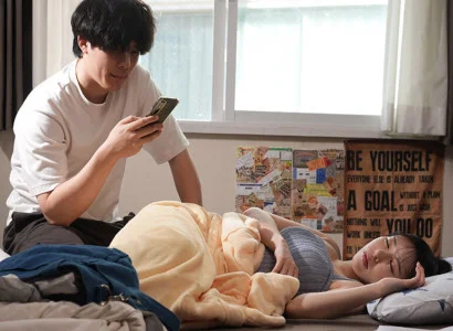 Gã đàn ông biến thái mê mẩn khi người yêu ngoại tình